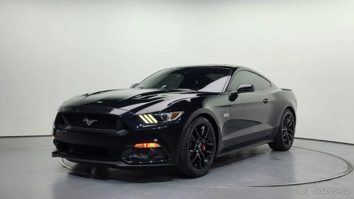 Ford Mustang GT 5.0 V8 - Na opravě 